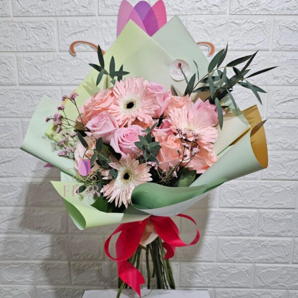 B-1 Bouquet 12 Rosas & Gerberas