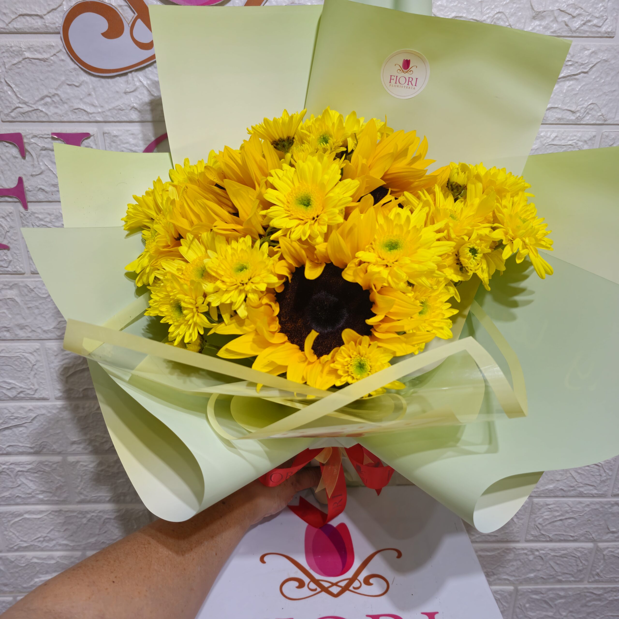 B-10 Bouquet Girasoles & Margaritas.