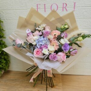 B-27 Bouquet 12 Rosas & Hortensia