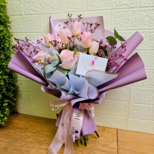B-34  Bouquet entre Rosas & Tulipanes