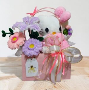 R-1 Arreglo Peluche Hello Kitty.