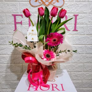 M-12 Tulipan, Gerberas, y Moño.